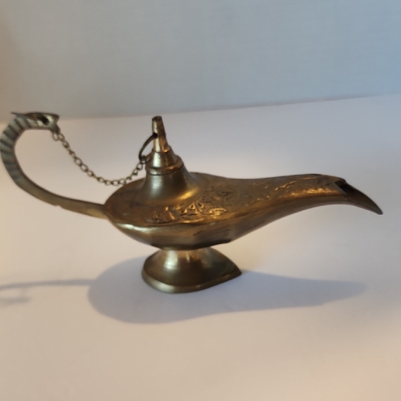 Brass Other - Brass Decorative Genie Lamp -Decanter Vintage-Style Accent (Gold) Removable Lid